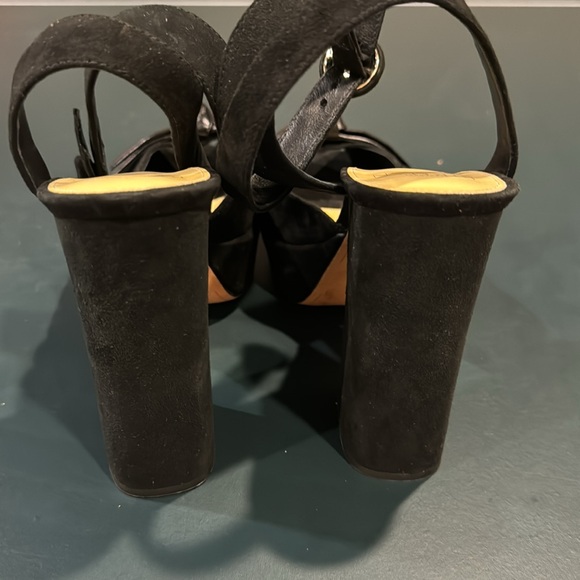 Alexandre Birman Clarita Curve Suede Platform Sandals - Picture 5 of 7